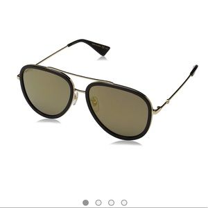 NWOT Gucci Black/gold sunglasses